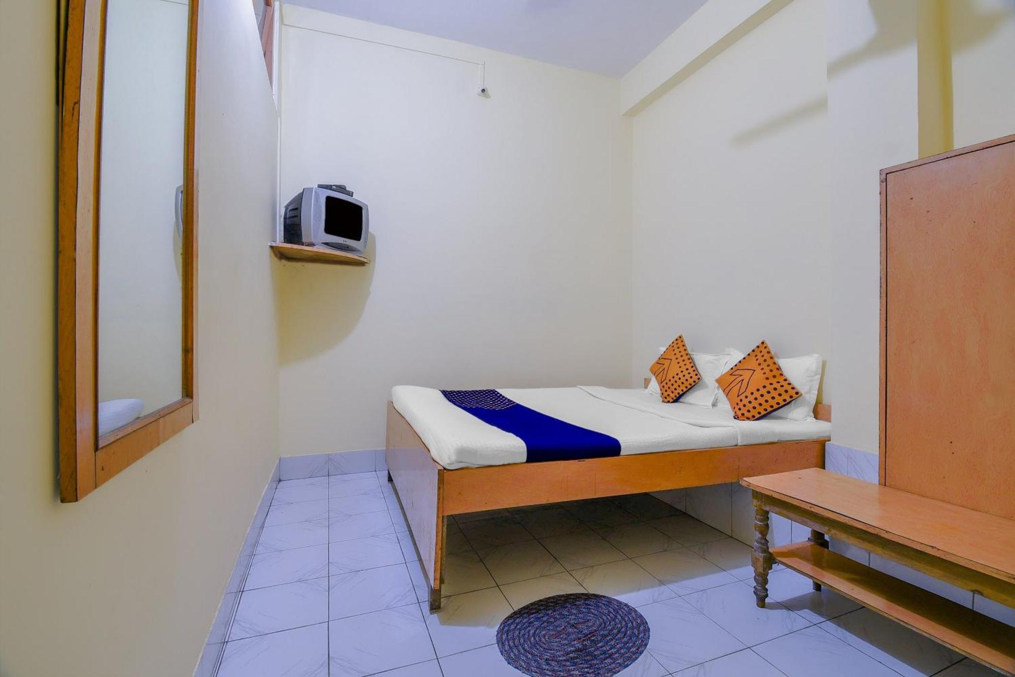 דיברוגר Oyo Flagship 71156 Hotel Jaybee'S מראה חיצוני תמונה